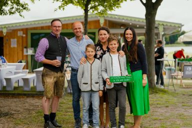 Sommerdrink mit Seeblick – Hubertus Beach Senftenberger See